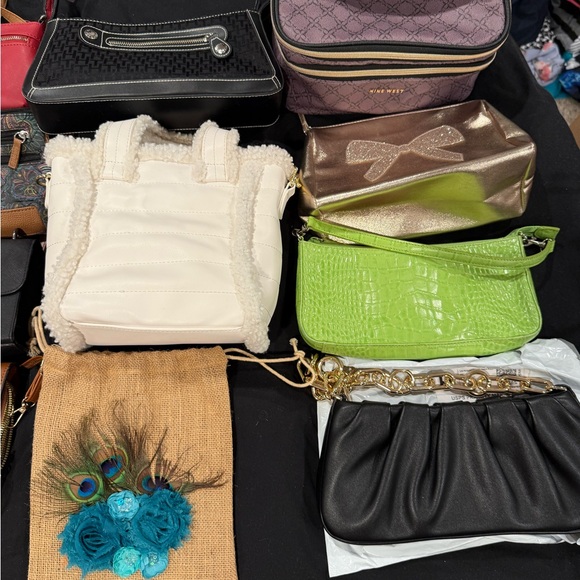 11-23-25 Live Fall-Purse/Bag Show. Thank you for your purchase!! - Picture 11 of 11